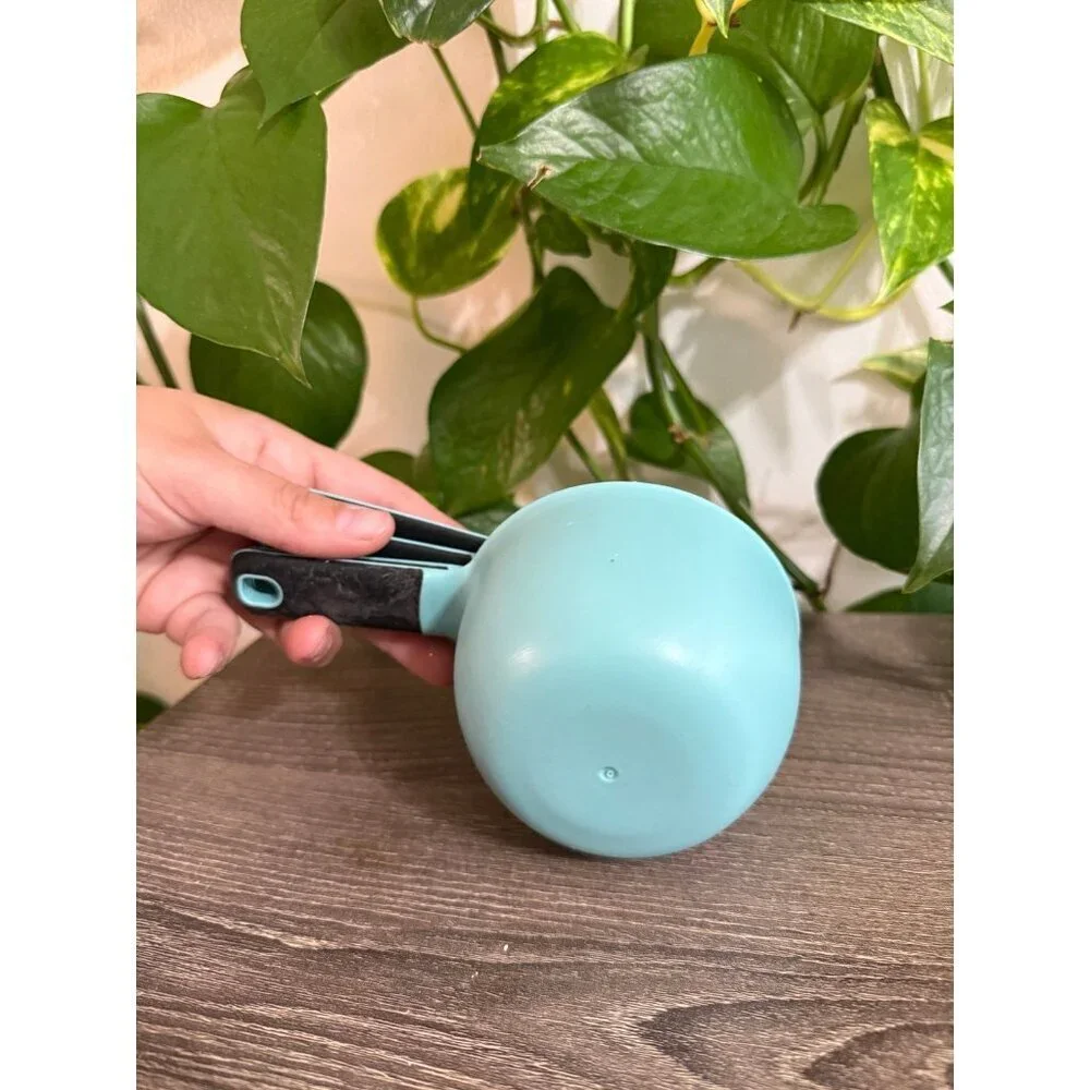 KitchenAid measuring cups blue